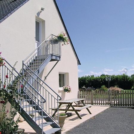 Amazing Apartment In Roz-Landrieux With Kitchen エクステリア 写真
