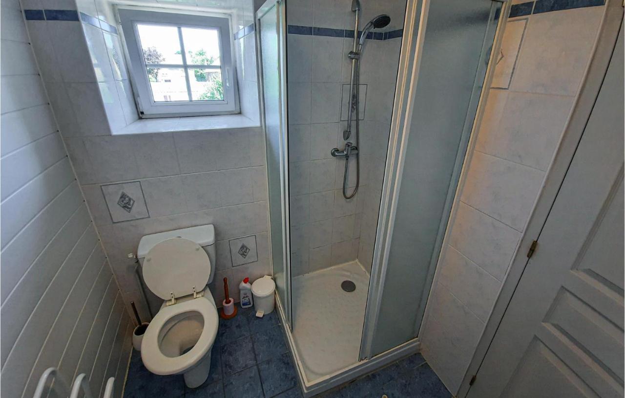 Amazing Apartment In Roz-Landrieux With Kitchen エクステリア 写真