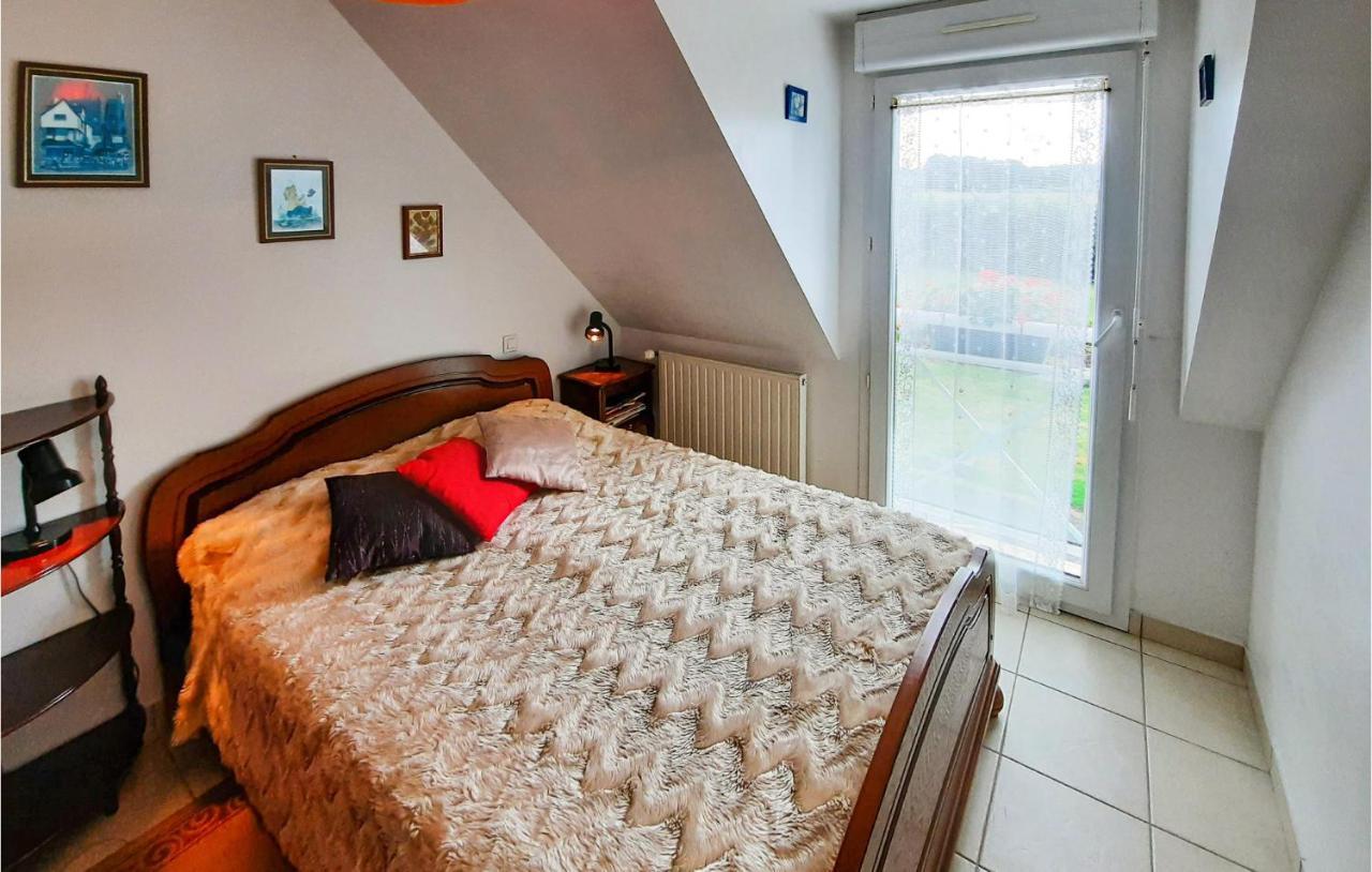 Amazing Apartment In Roz-Landrieux With Kitchen エクステリア 写真