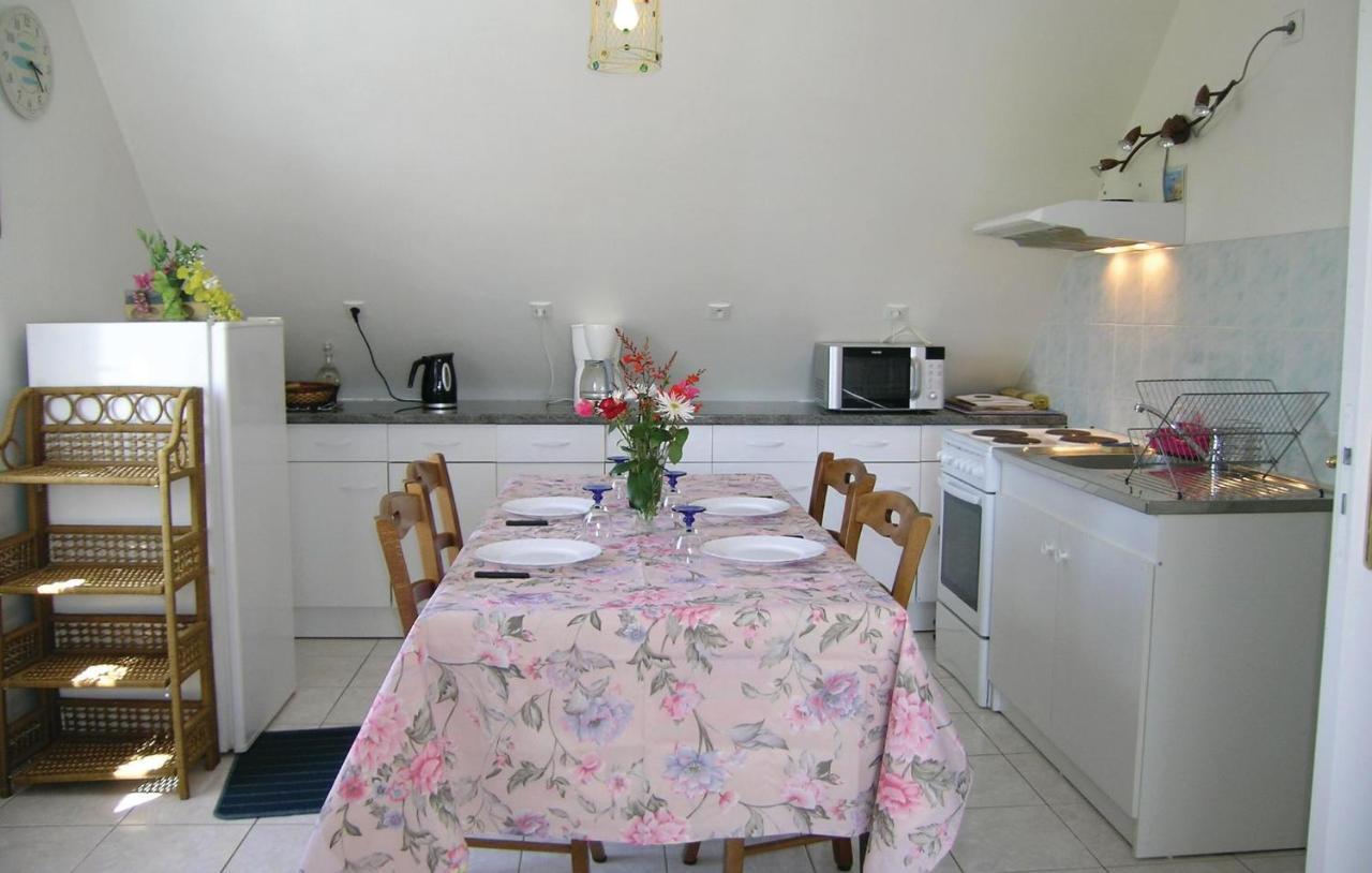 Amazing Apartment In Roz-Landrieux With Kitchen エクステリア 写真